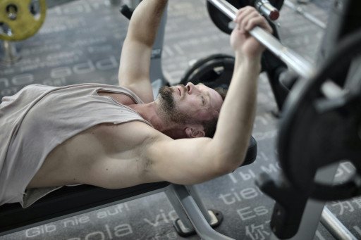 Maximizing Muscle Growth: Integrating Bench Press and Leg Extension into Your Workout Routine